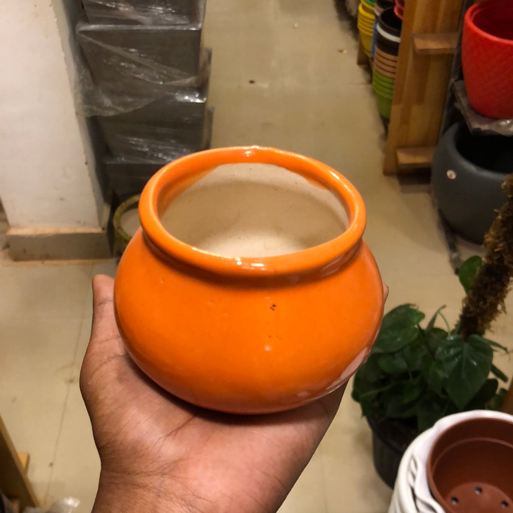 Ceramic pot