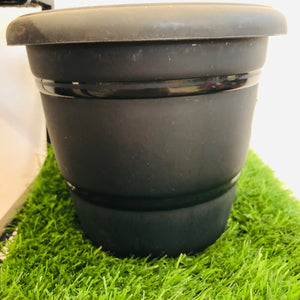 Black “8” Plastic pot