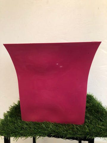 Ruby sq “9.5”Plastic pot