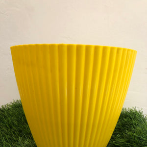 Bellow  “7” Plastic Pot