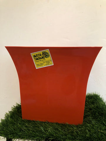 Ruby sq “9.5”Plastic pot