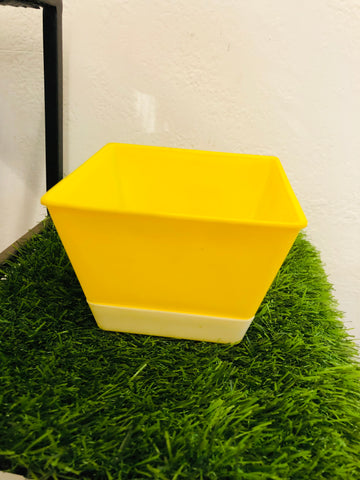 Square Plastic pot”4”