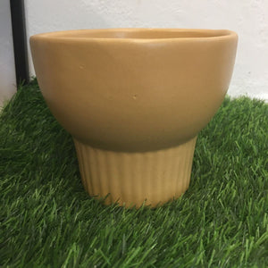 Build Hold ceramic pot