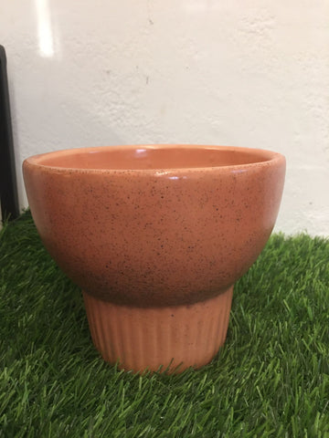 Build Hold ceramic pot