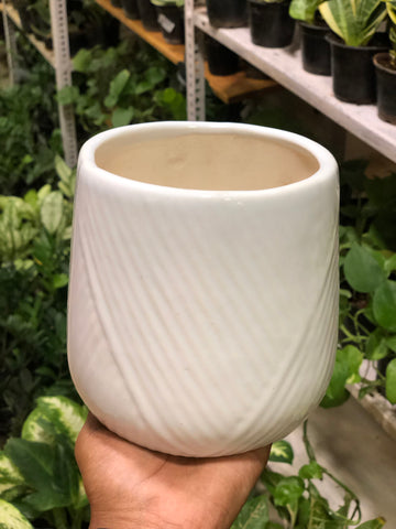 Ceramic pot