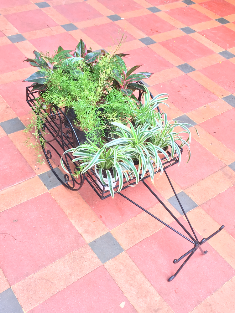 wheel wagon metal stand