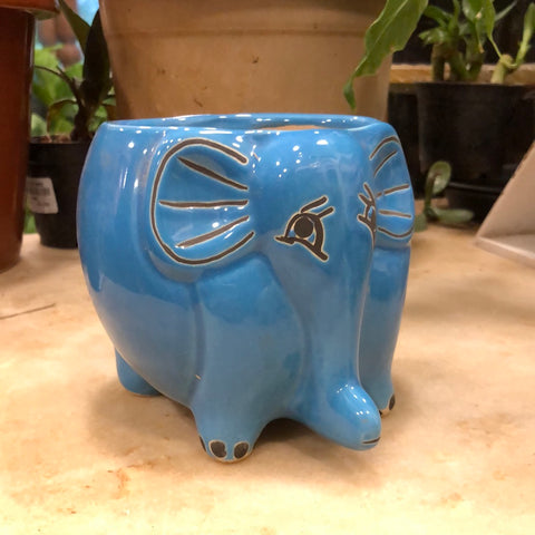 Ceramic pot elephant